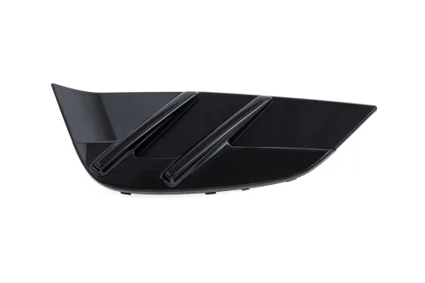 Entrada de ar lateral em plástico preto brilhante, com duas lâminas